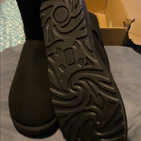 Size 10 boots - Picture 3 of 7